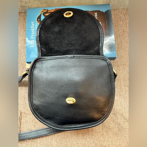 ✨ Vintage Coach Watson Bag – Style 9981 – USA Made – Black Leather Crossbody - Picture 9 of 13